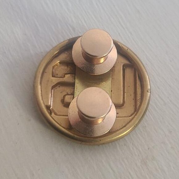 U.S. Army Military Vintage Uniform Lapel Pin Badge - USA United States America - Picture 3 of 4